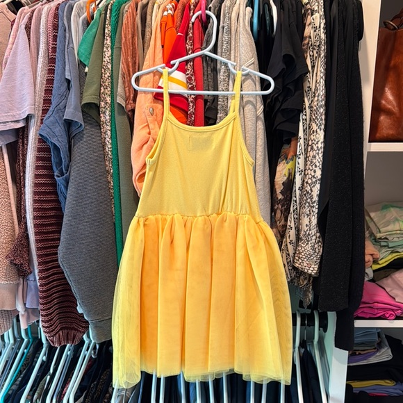 Yellow Sleeveless Dress - Picture 2 of 3